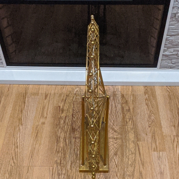 24" UNIQUE Ferris Wheel Decorative Lamp - SPINS - Picture 7 of 7